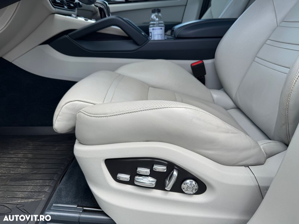 Porsche Cayenne Coupe - 18