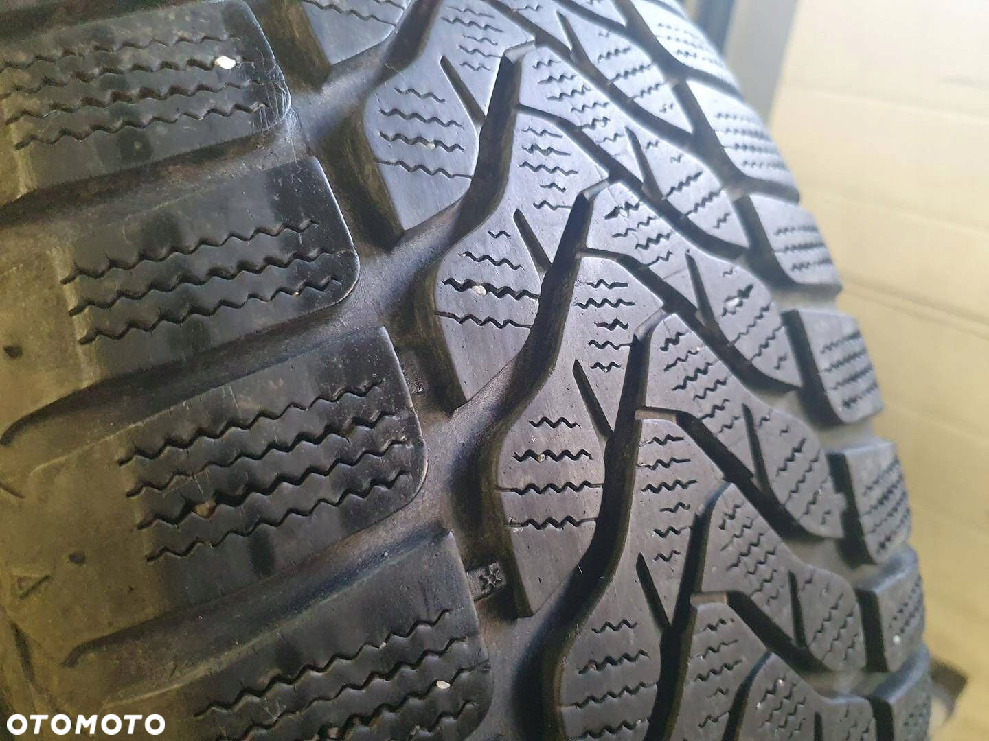 225/55R17 Lassa Snoways 3 XL opona pojedynka zima 7,4mm - 2