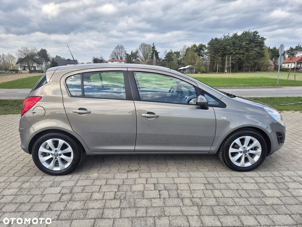 Opel Corsa 1.4 16V Edition - 5