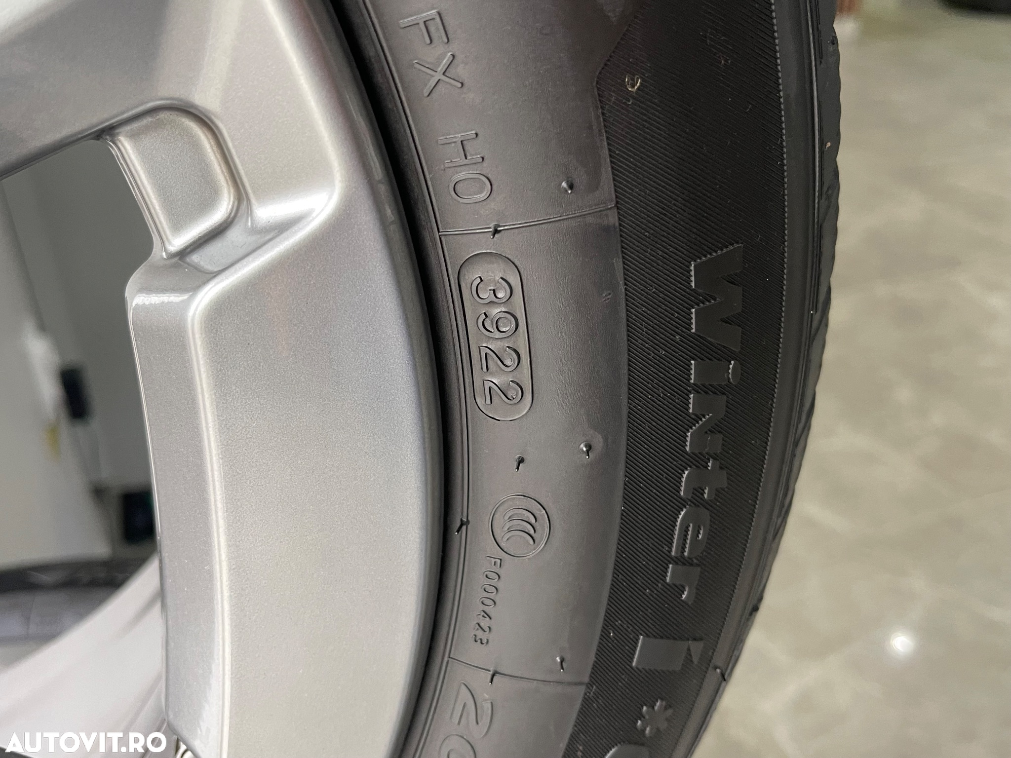 Jante BMW X1 , X2, originale, cu anvelope iarnă 7mm - 3