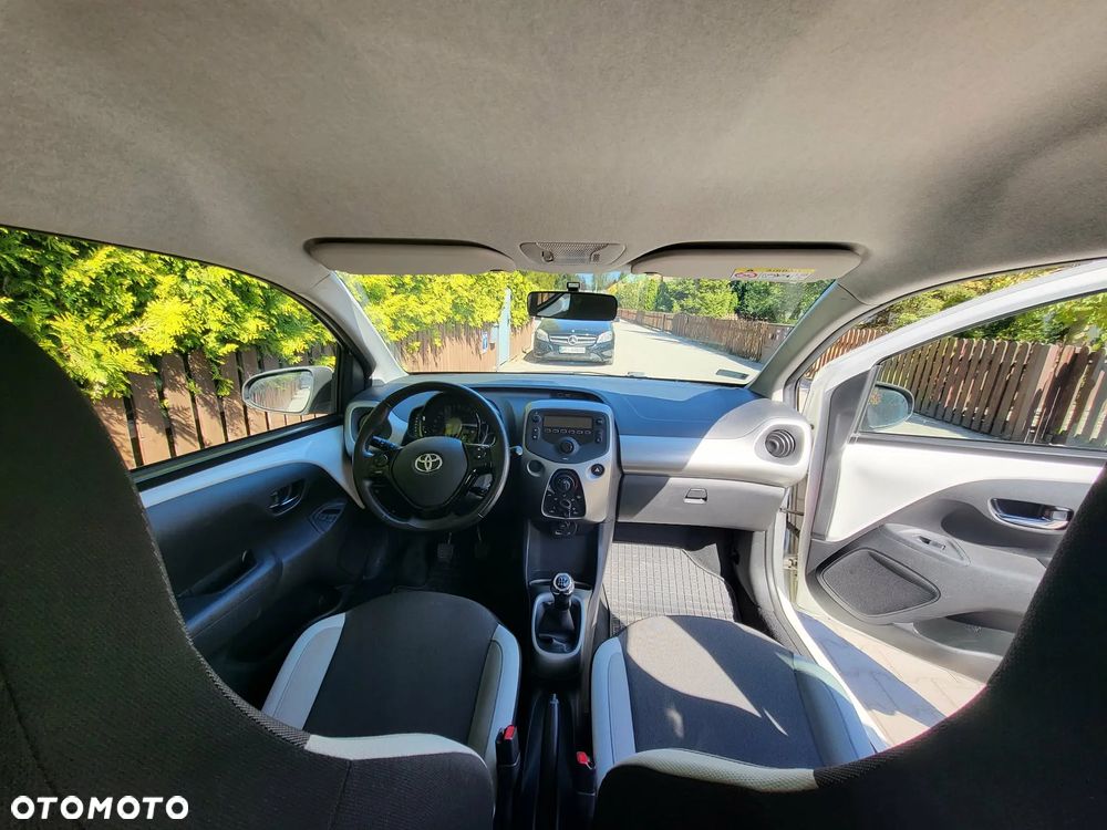 Toyota Aygo 1.0 VVT-i Sprint EU6 - 12