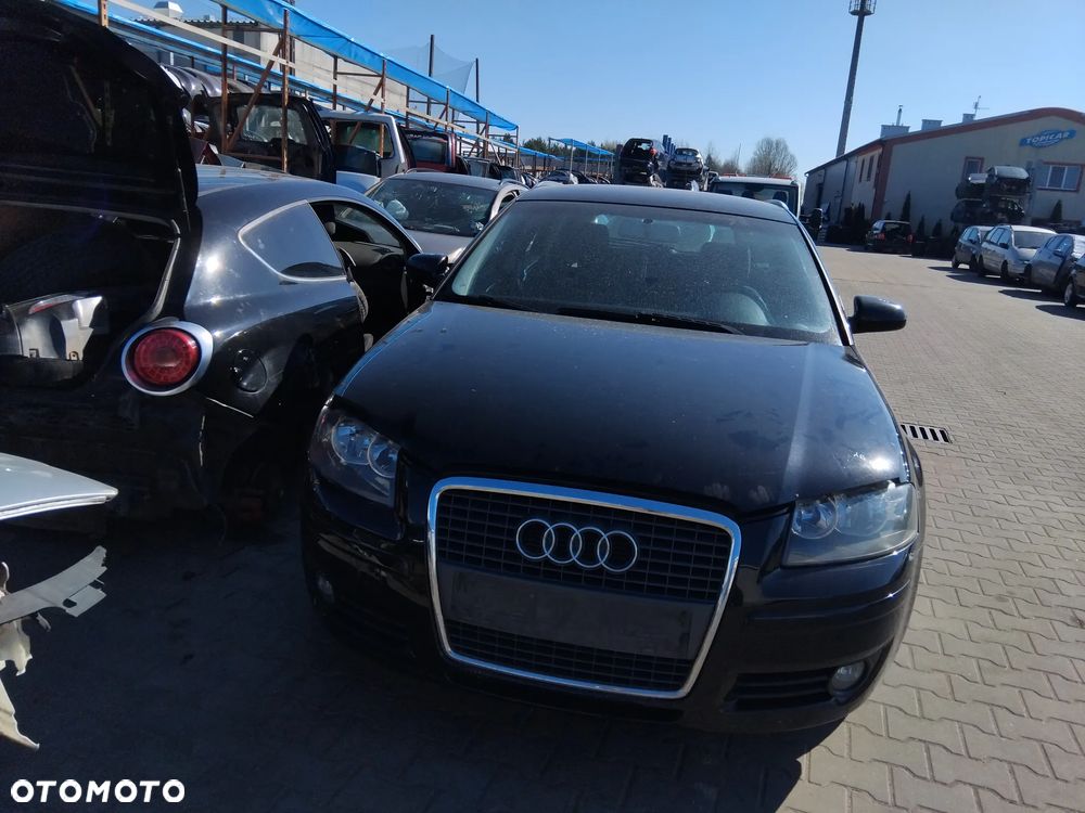 Audi A3 8P Lift 05- z silnikiem 2,0 BMM i skrzynią manualną 6 birgów JLU lakier kod LZ9Y - 2