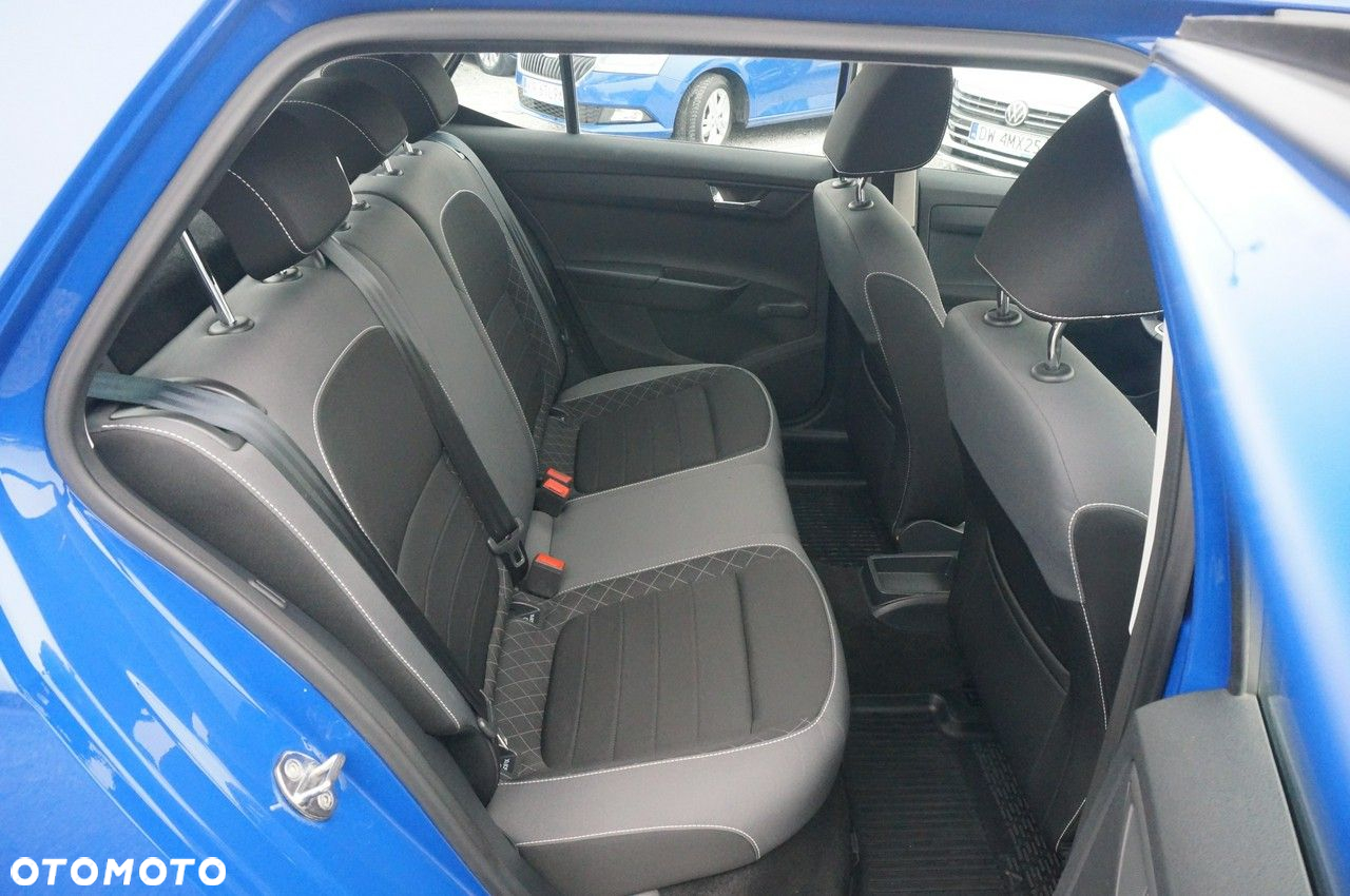 Skoda Fabia 1.0 TSI Ambition - 32