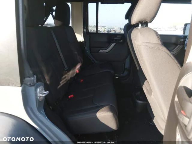 Jeep Wrangler 3.6 Unlim X - 8