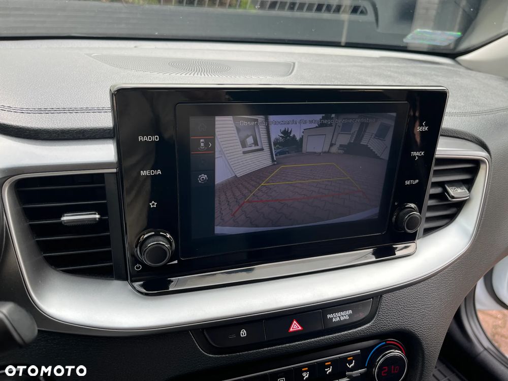 Kia Ceed 1.5 T-GDI M - 13