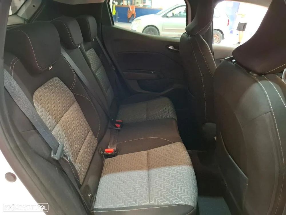 Renault Clio 1.0 TCe Intens CVT - 7