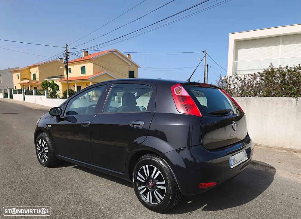 Fiat Punto 1.3 M-Jet Lounge S&S - 3