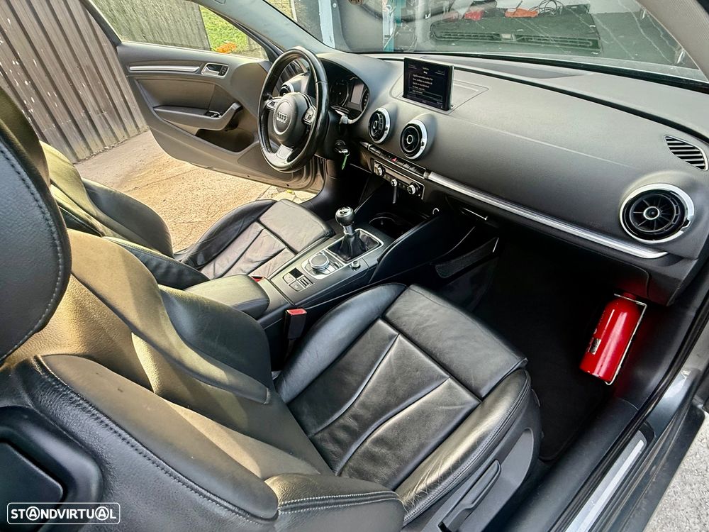 Audi A3 1.6 TDI S-line - 19