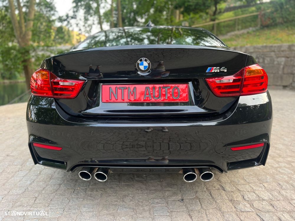 BMW M4 Coupe DKG - 11