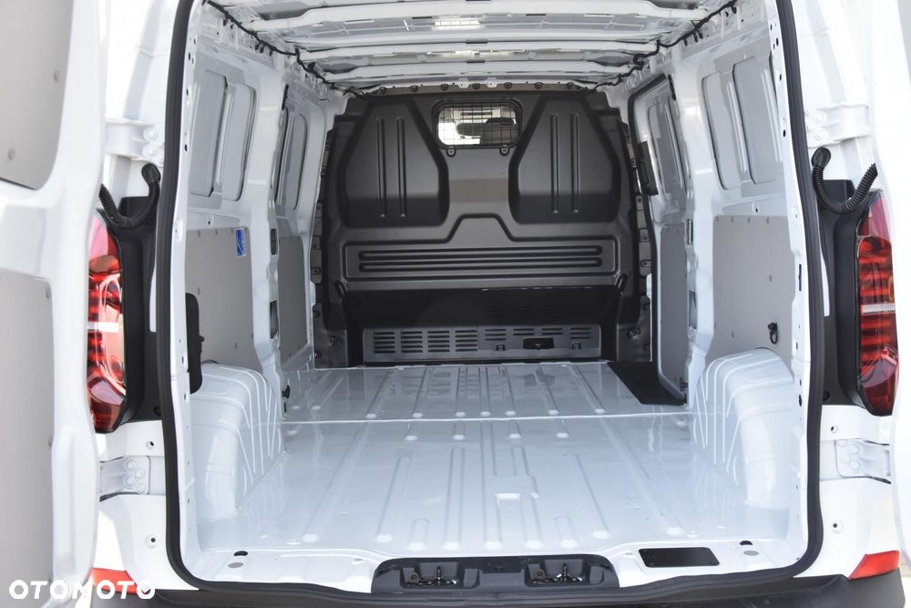 Volkswagen Transporter - 11