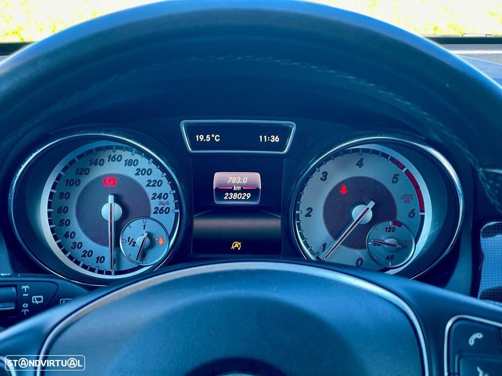 Mercedes-Benz CLA 180 d Shooting Brake - 25