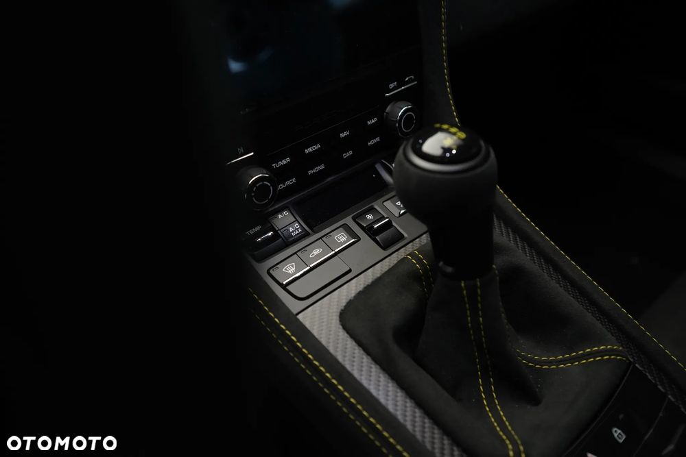 Porsche 718 Cayman GPF GT4 RS PDK - 12