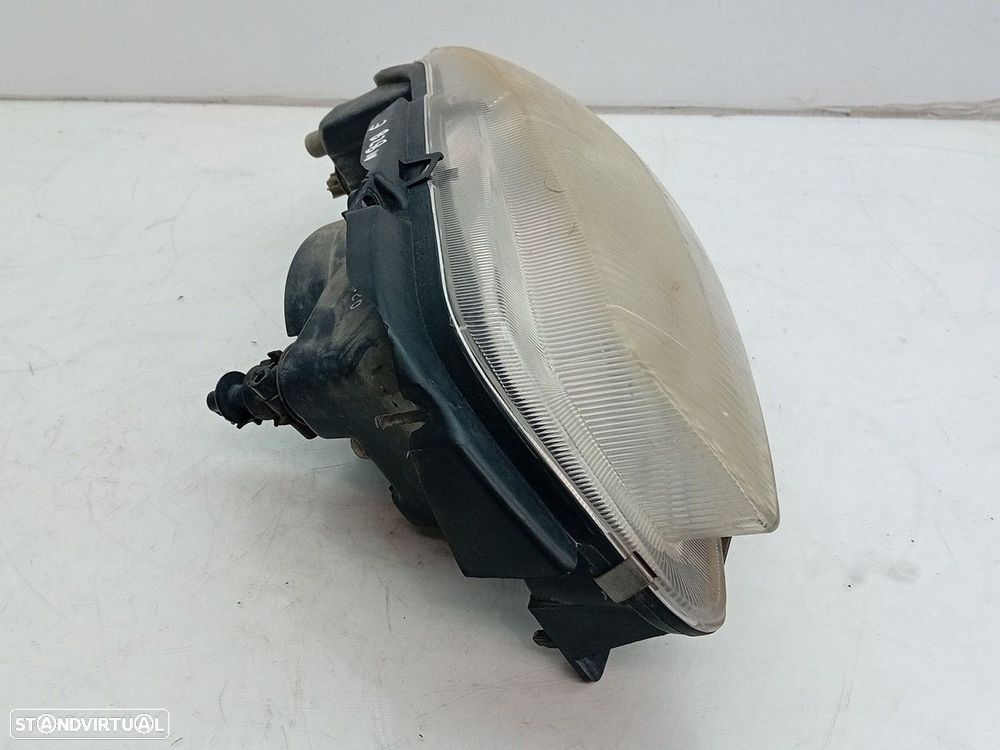 Ótica / farol esquerda PEUGEOT 106 II (1A_, 1C_) - 4