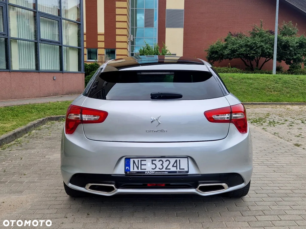 DS Automobiles DS 5 - 12