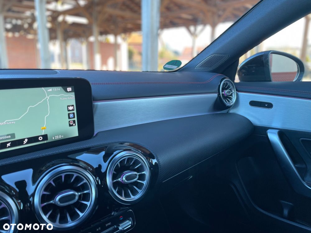 Mercedes-Benz CLA 200 7G-DCT AMG Line - 18