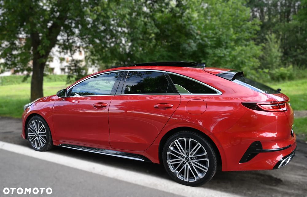 Kia ProCeed - 22