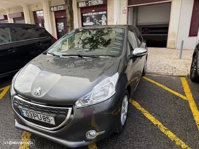 Peugeot 208 1.2 PureTech Active - 8