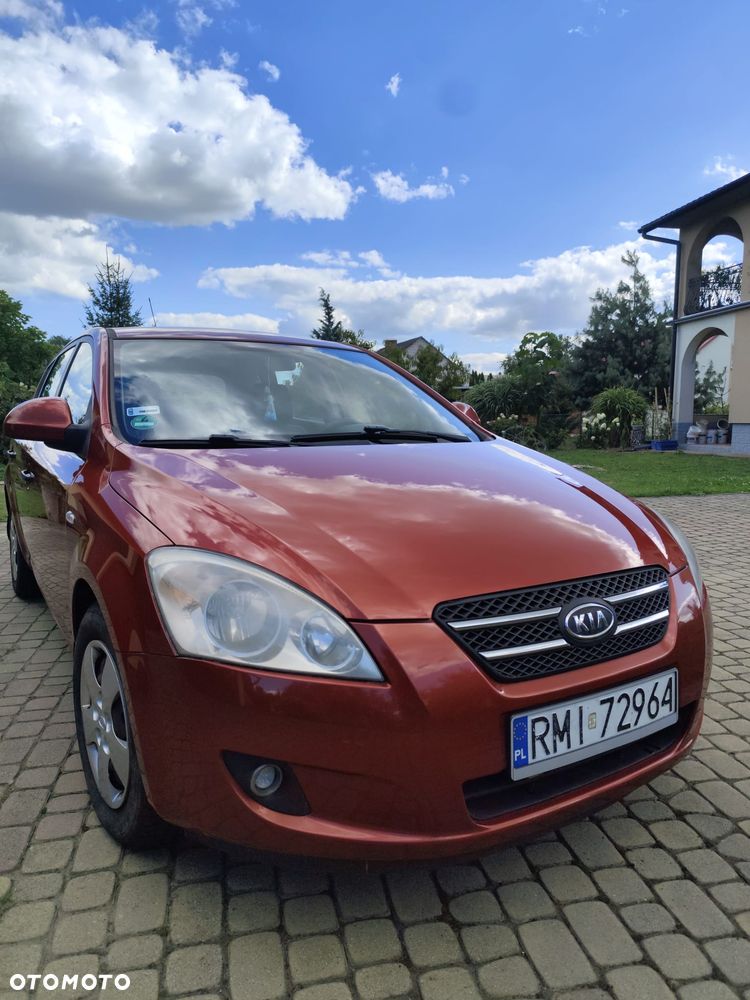 Kia Ceed 1.4 Comfort - 10