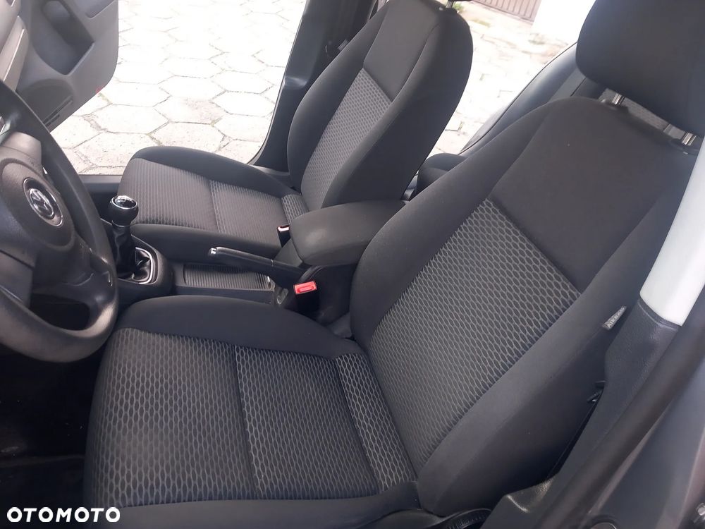 Volkswagen Golf - 20