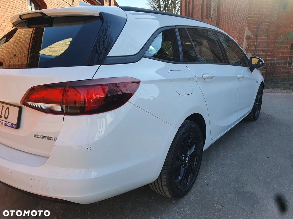 Opel Astra 1.6 CDTI Sport - 4