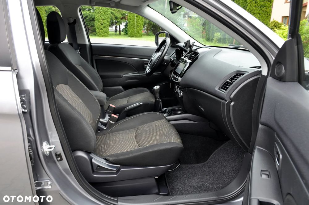 Mitsubishi ASX - 17