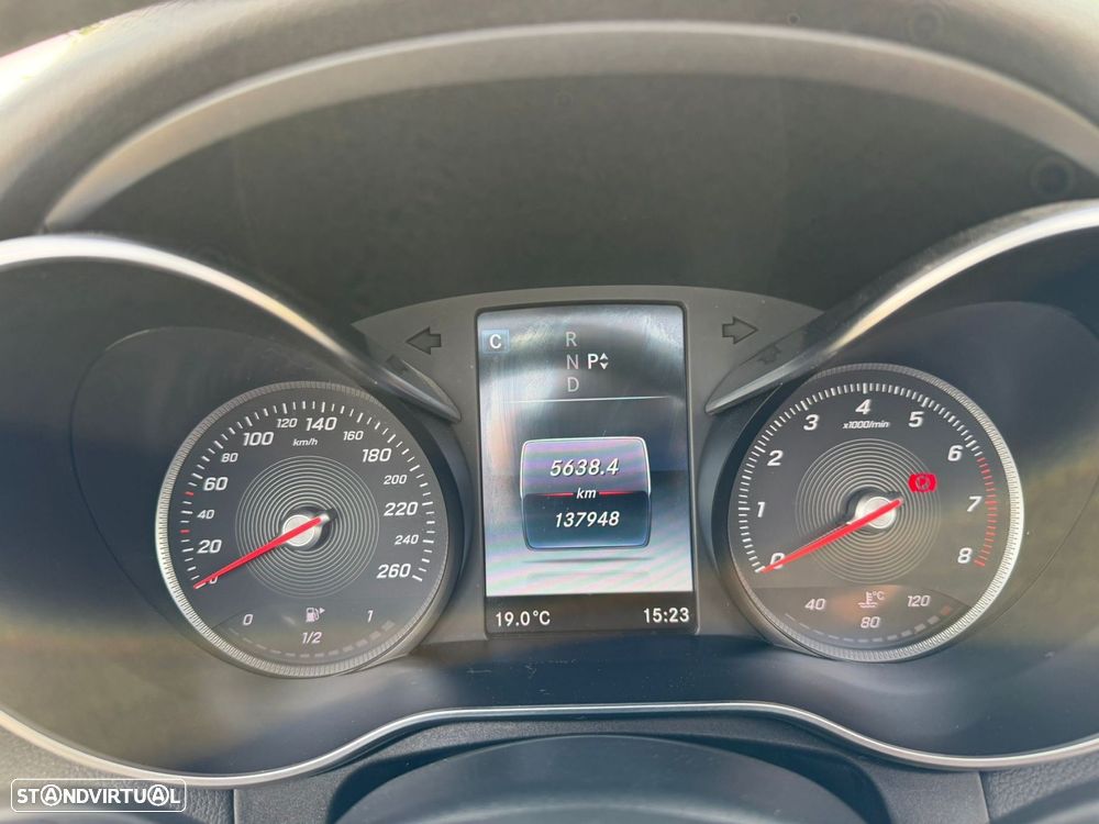 Mercedes-Benz C 200 Cabrio 4Matic 9G-Tronic AMG Line - 26