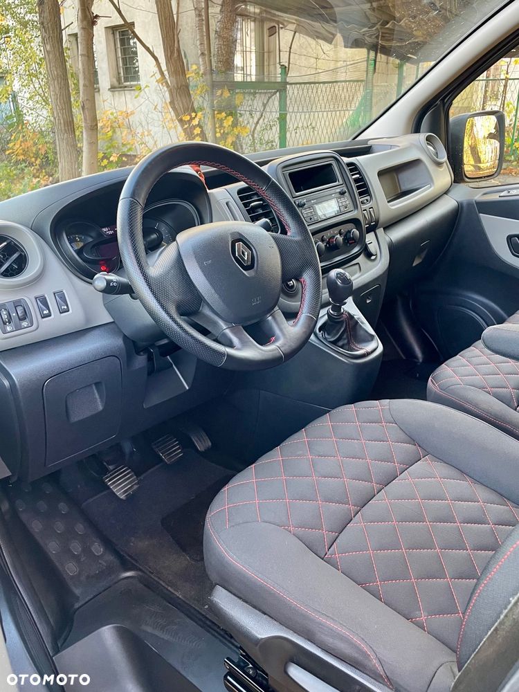 Renault Trafic - 12