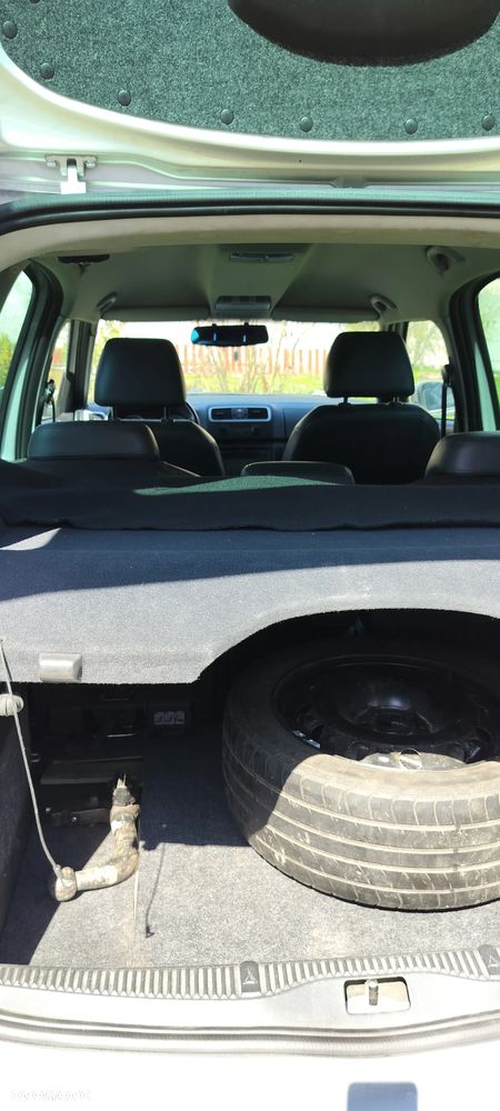 Skoda Roomster 1.6 16V - 7
