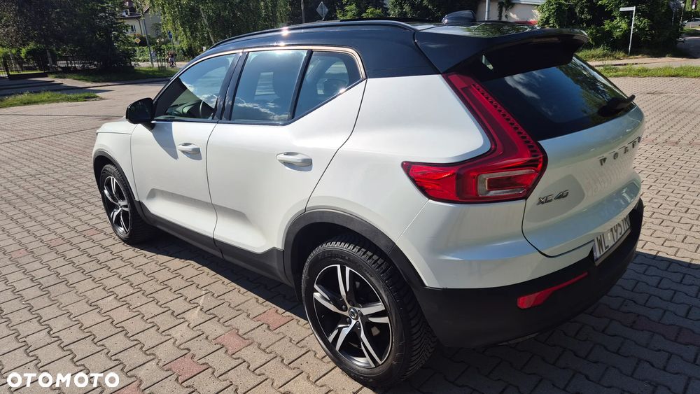 Volvo XC 40 T3 R-Design - 8