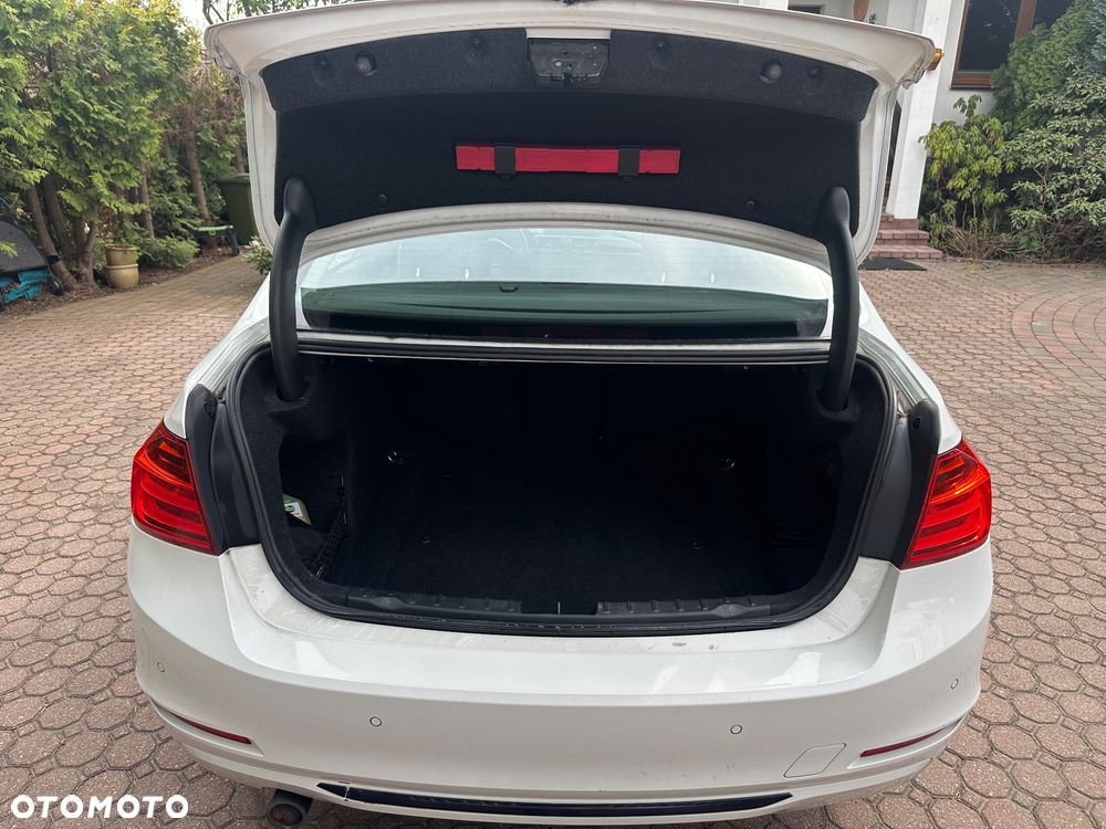 BMW Seria 3 - 11