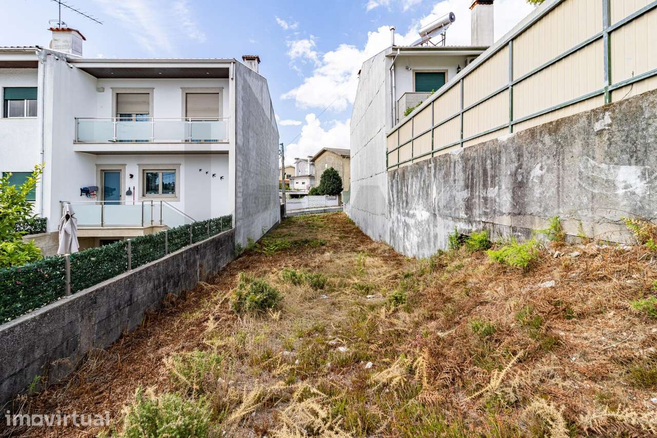 Oportunidade em São João da Madeira: Lote de 204 m2 com Projeto Aprova - Grande imagem: 4/8