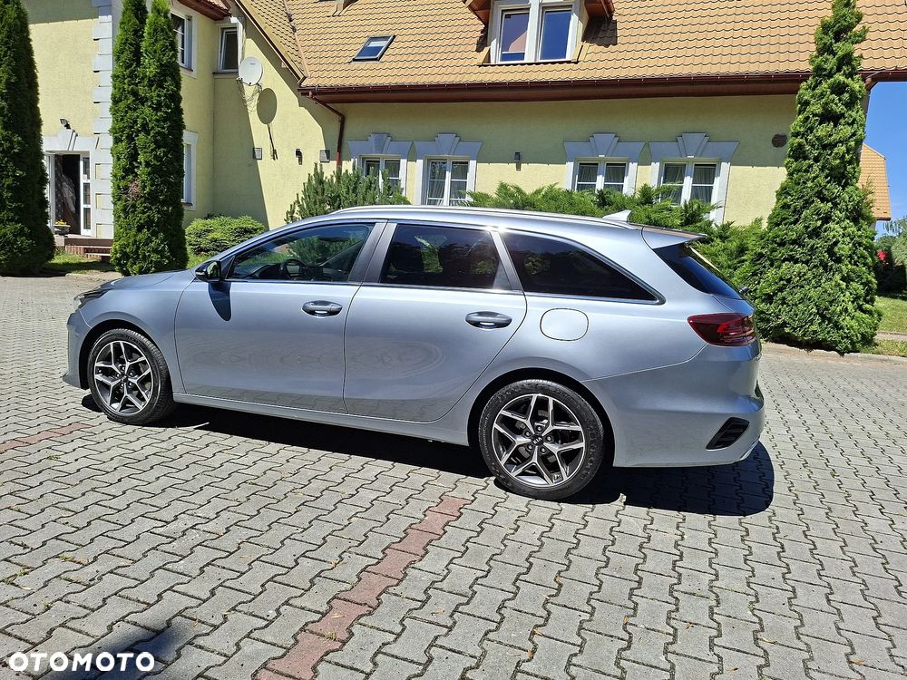 Kia Ceed - 9
