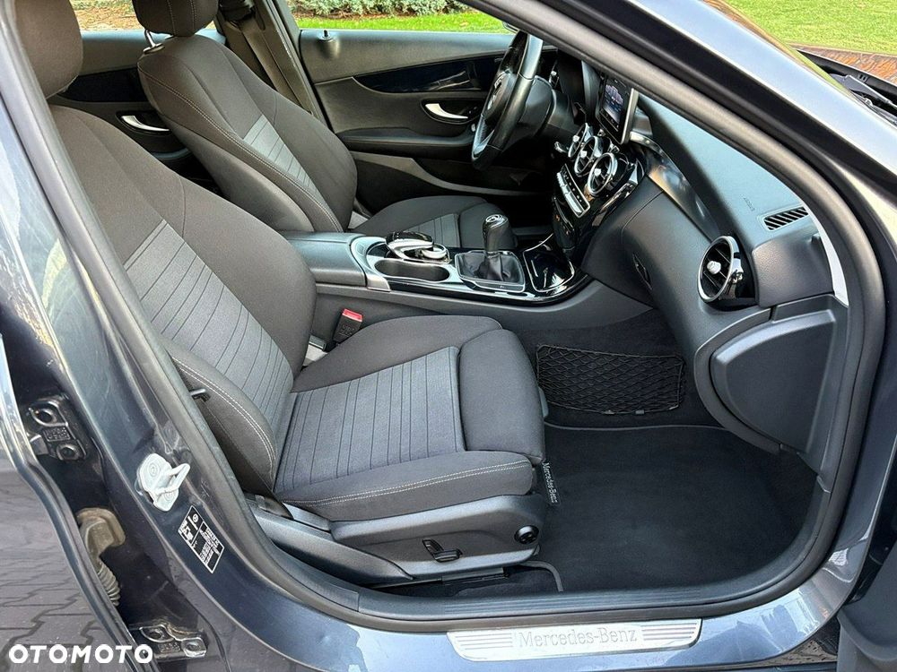Mercedes-Benz Klasa C - 16