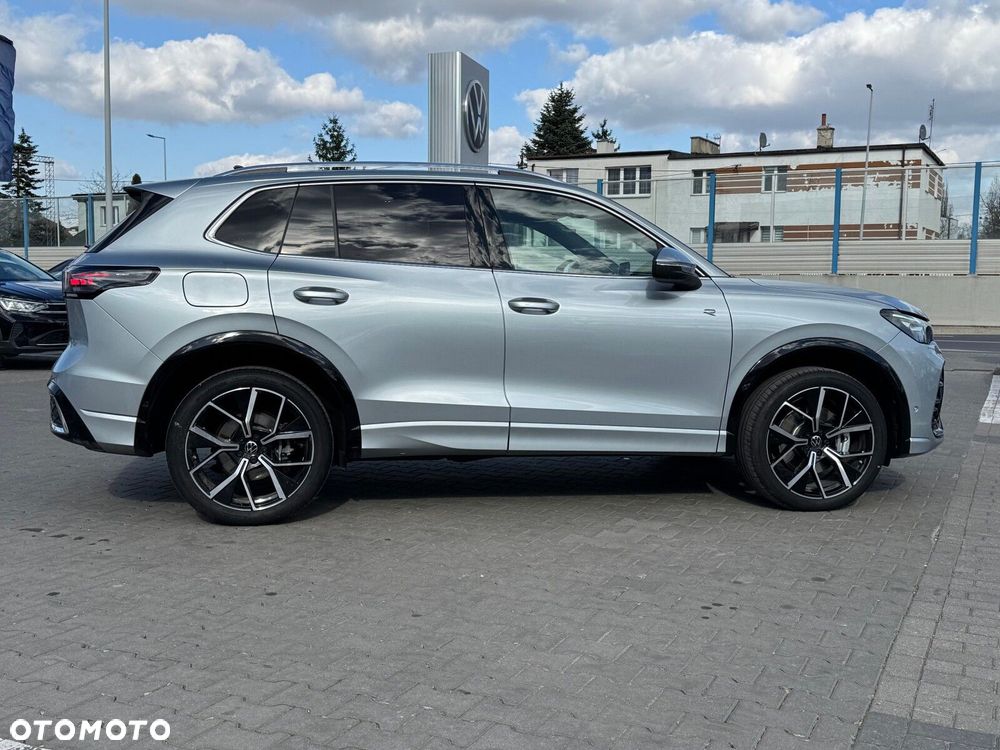 Volkswagen Tiguan - 9
