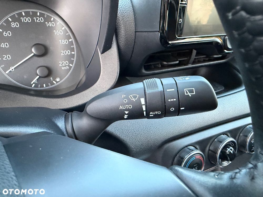 Toyota Yaris 1.5 Comfort - 29