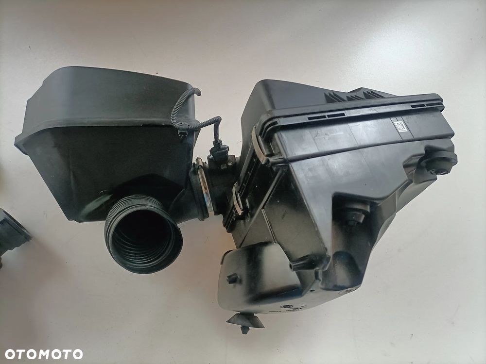 OBUDOWA FILTRA POWIETRZA REZONATOR BMW G20 G21 BENZYNA 8656981 8580424 - 3