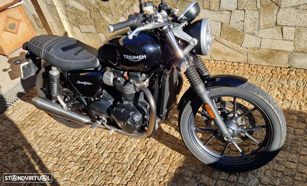 Triumph Street Twin - 7