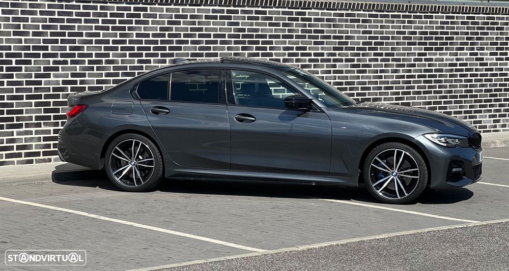 BMW 330 e Pack 50 anos M Auto - 5
