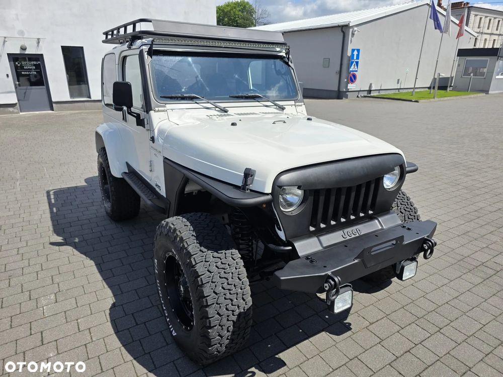 Jeep Wrangler - 3