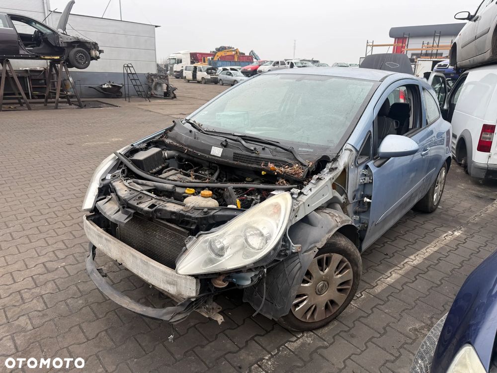 Opel Corsa D 1.2 Z12XEP Skrzynia Lampa Drzwi Zderzak - 3