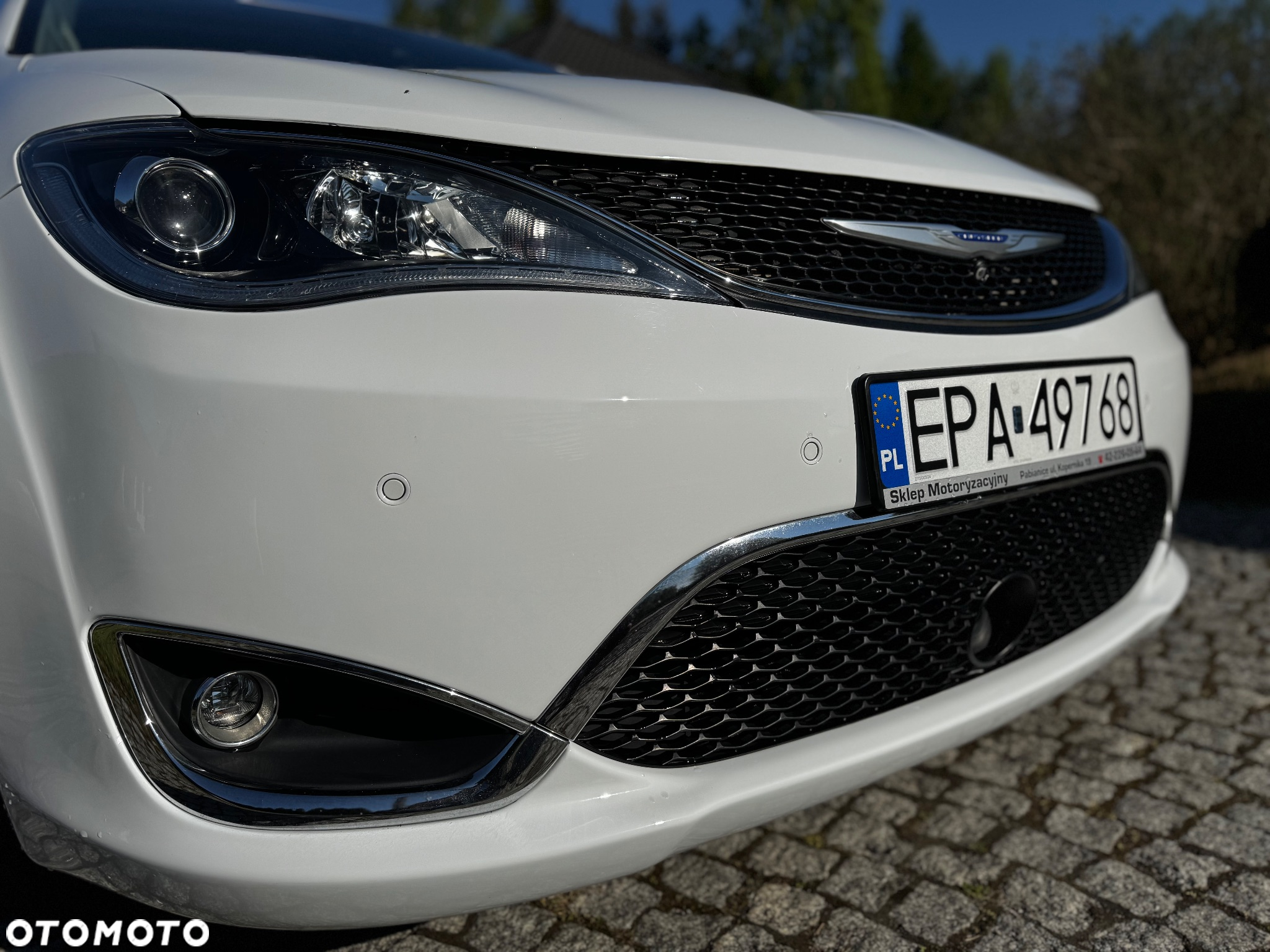 Chrysler Pacifica - 10