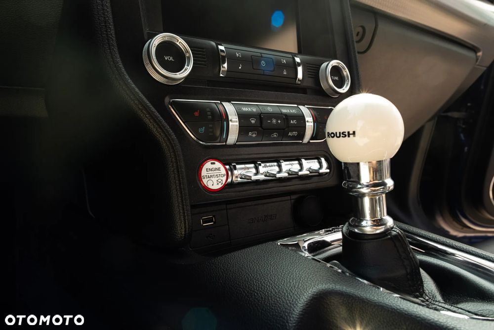 Ford Mustang 5.0 V8 GT - 8