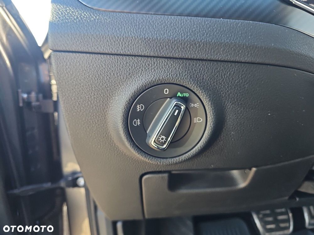 Skoda Superb 2.0 TSI Sportline DSG - 19