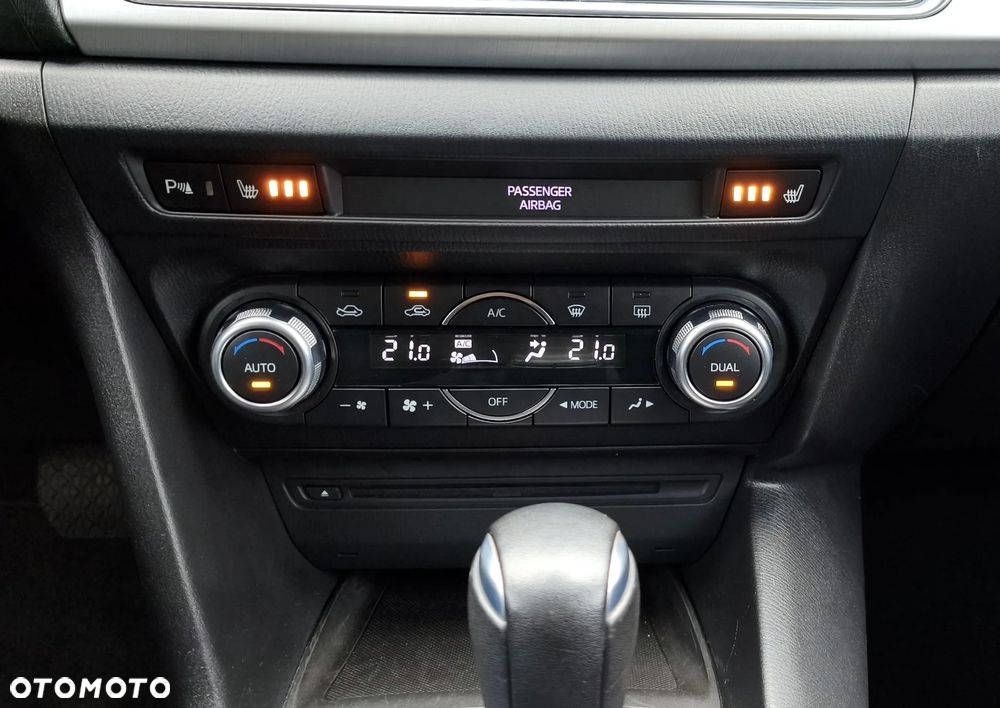 Mazda 3 SKYACTIV-D 150 Automatik Exclusive-Line - 32