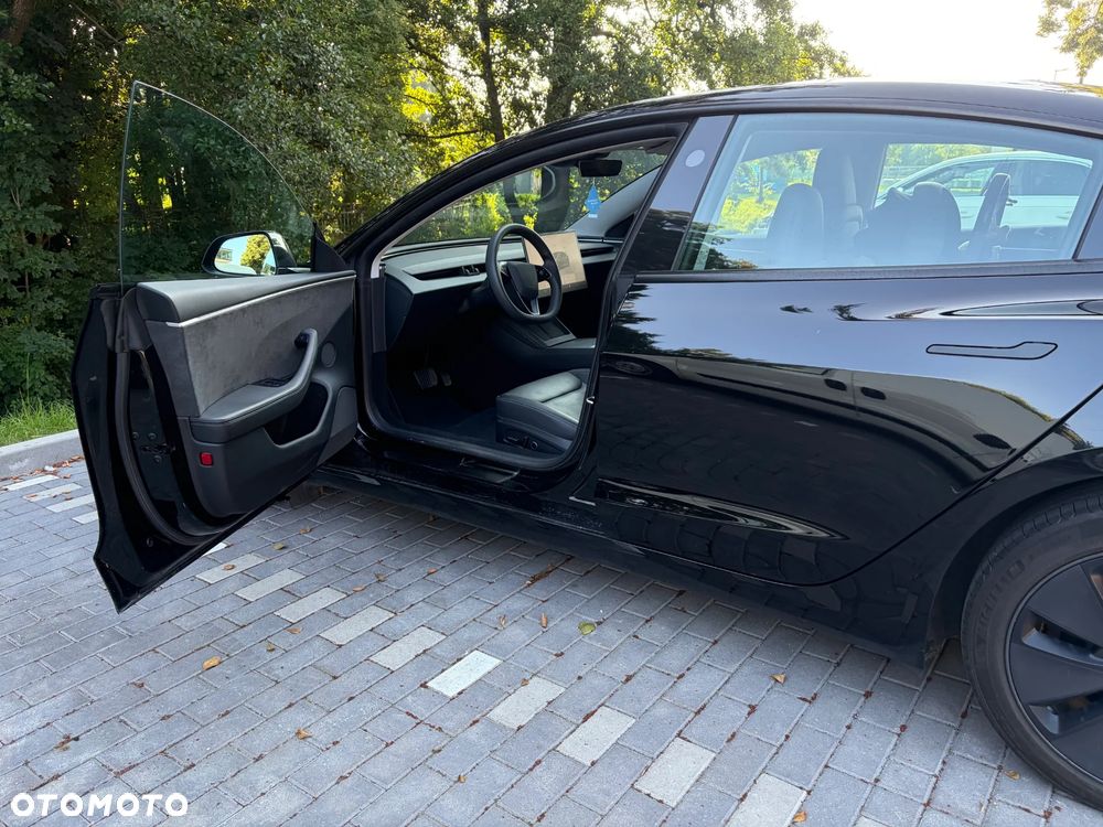 Tesla Model 3 AWD - 10