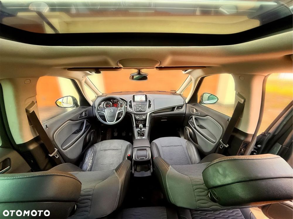 Opel Zafira 2.0 CDTI Cosmo - 8