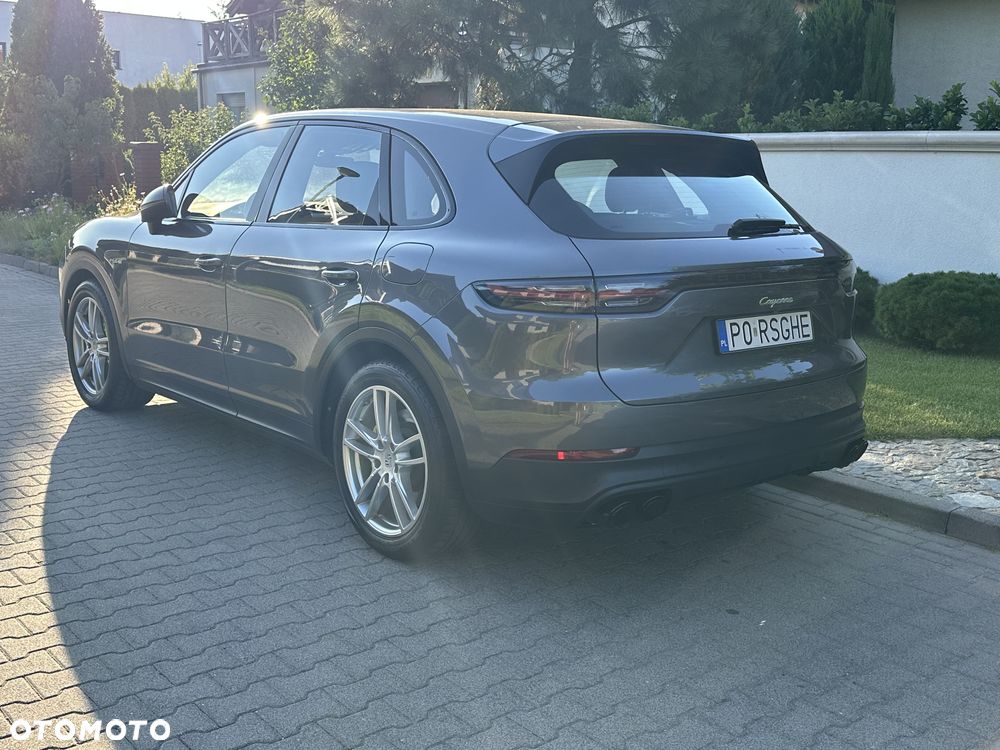 Porsche Cayenne - 7