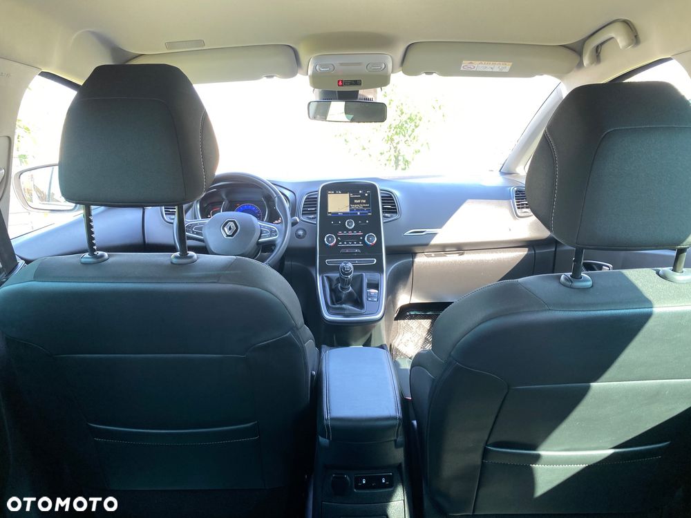 Renault Scenic - 8