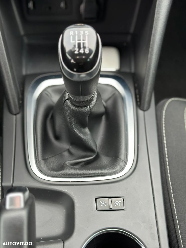 Renault Megane ENERGY TCe 130 LIMITED - 37