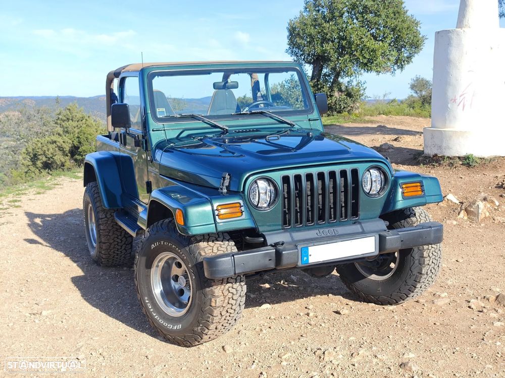 Jeep Wrangler - 13